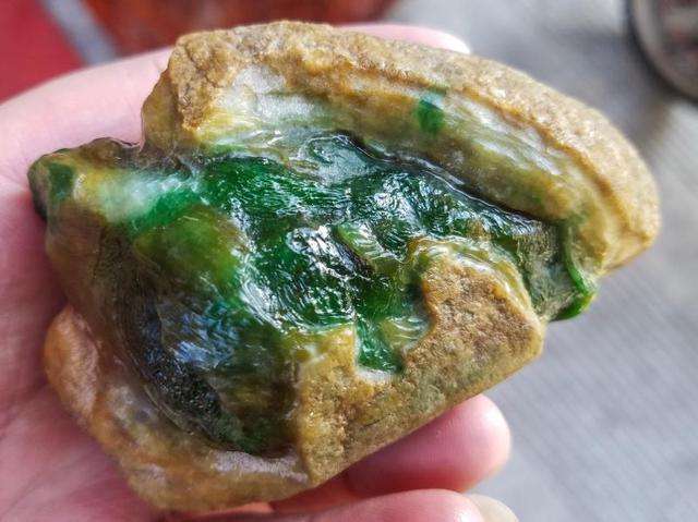 翡翠原石怎么使用视频,翡翠原石怎么使用-第1张图片-翡翠网 翡翠原石怎么使用视频,翡翠原石怎么使用-第1张图片-翡翠网