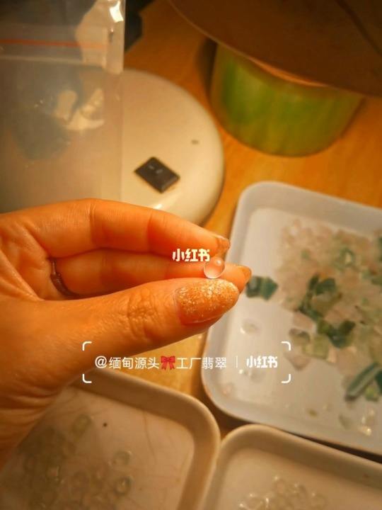 翡翠玉器知识培,翡翠基本知识培训-第1张图片-翡翠网 翡翠玉器知识培,翡翠基本知识培训-第1张图片-翡翠网