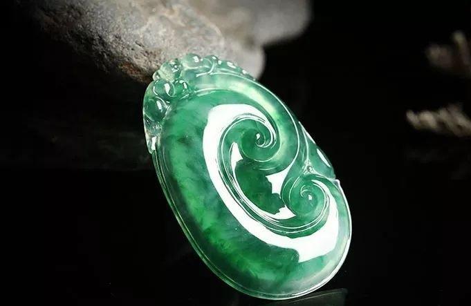 讲解翡翠知识大全翡翠知识大全及图解-第2张图片-翡翠网 讲解翡翠知识大全翡翠知识大全及图解-第2张图片-翡翠网