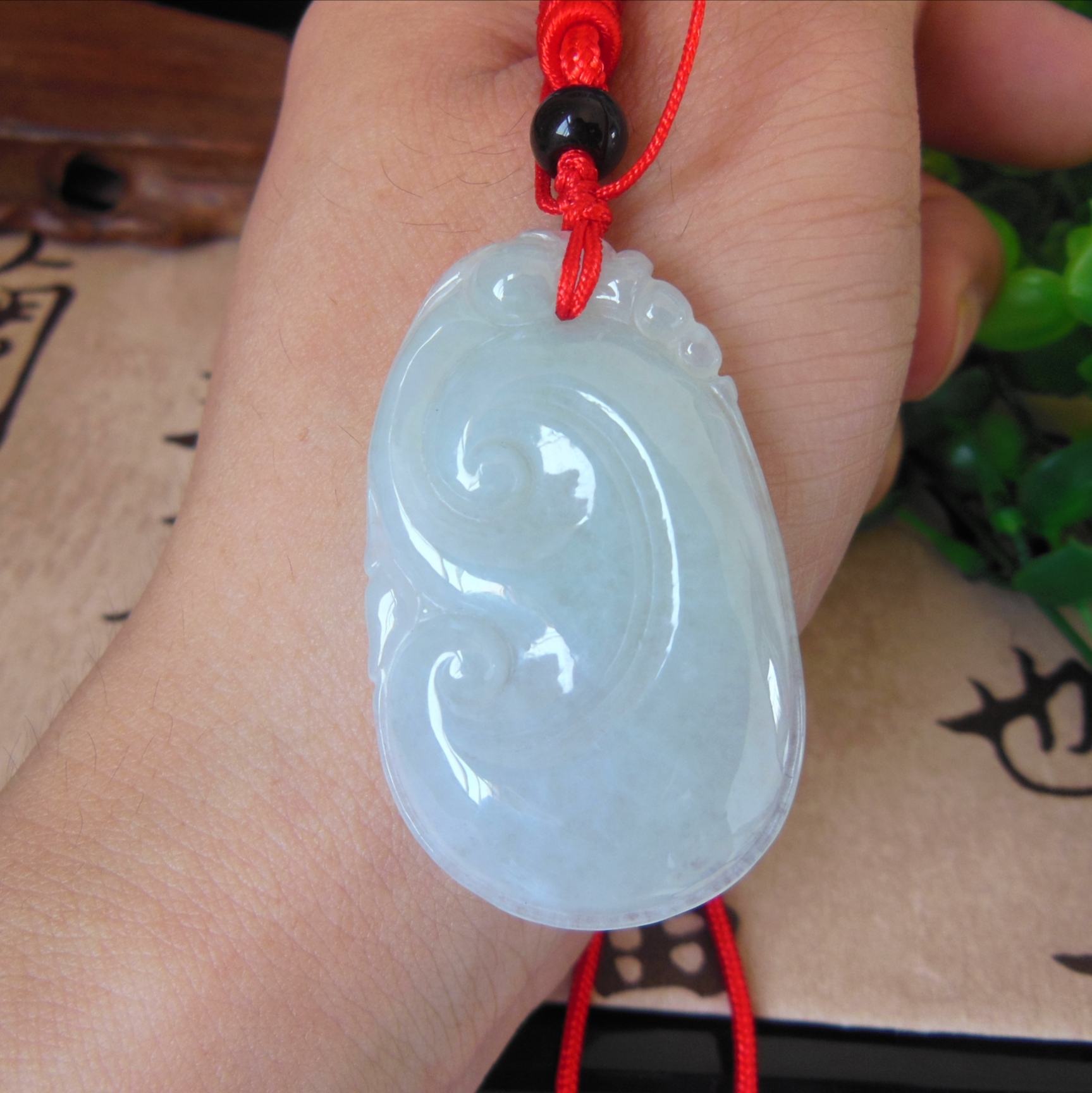 冰种翡翠市场价格走势冰种翡翠市场价格-第1张图片-翡翠网 冰种翡翠市场价格走势冰种翡翠市场价格-第1张图片-翡翠网