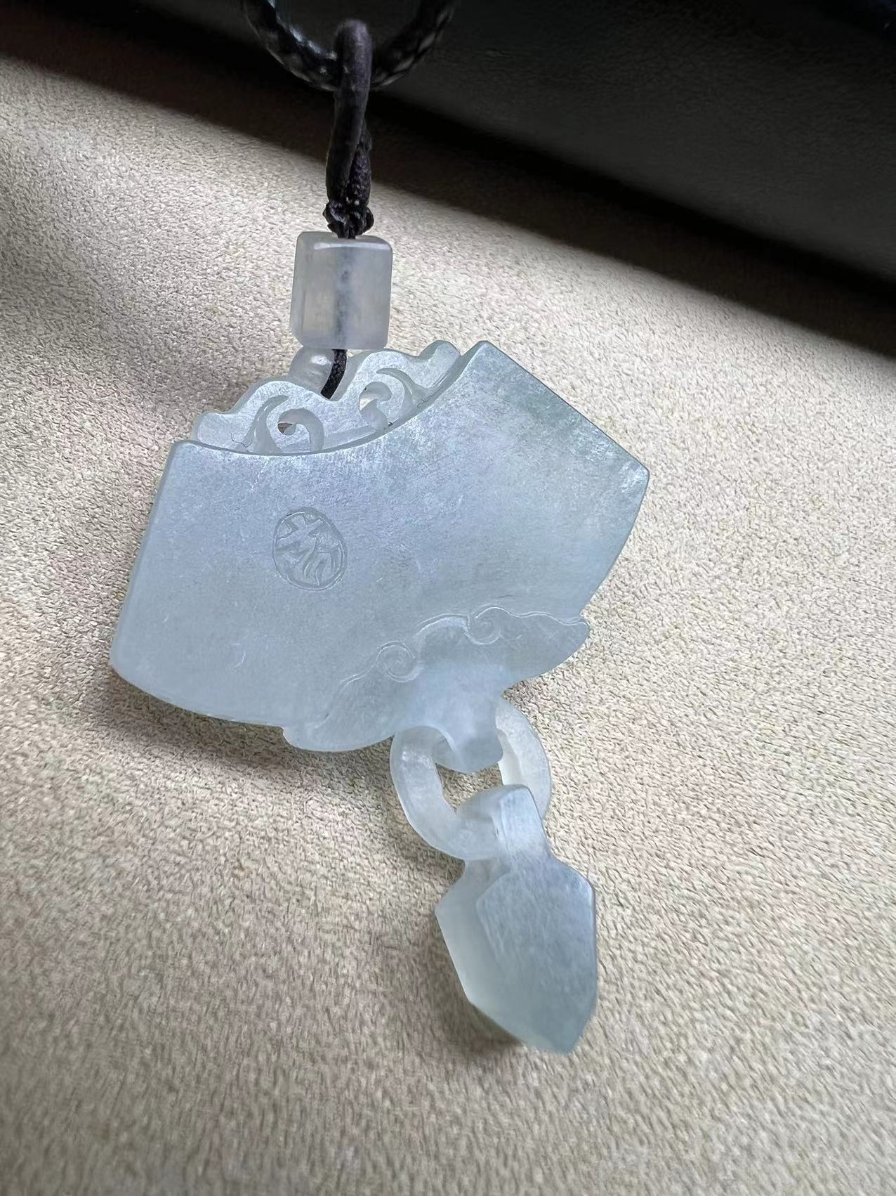 什么是毛货翡翠,翡翠毛货知识-第1张图片-翡翠网 什么是毛货翡翠,翡翠毛货知识-第1张图片-翡翠网