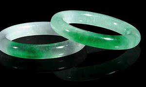 翡翠玉镯知识大全翡翠手镯知识大全-第1张图片-翡翠网 翡翠玉镯知识大全翡翠手镯知识大全-第1张图片-翡翠网