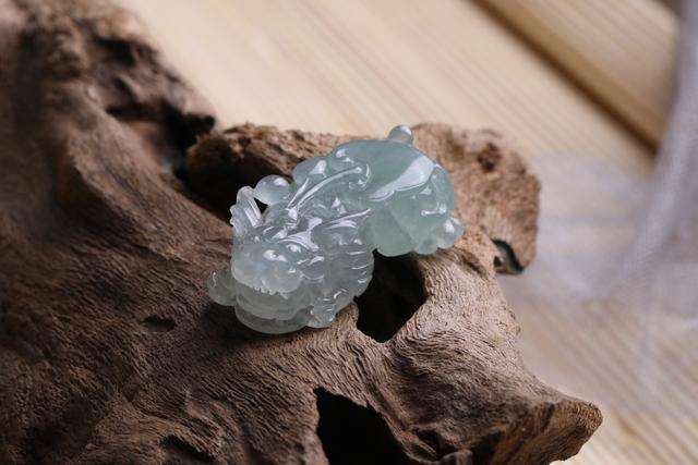 学翡翠和讲知识怎样学会专业翡翠知识-第1张图片-翡翠网