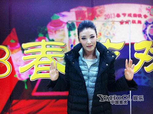 沙宝亮央视春晚,直通春晚沙宝亮秋意浓-第2张图片-翡翠网