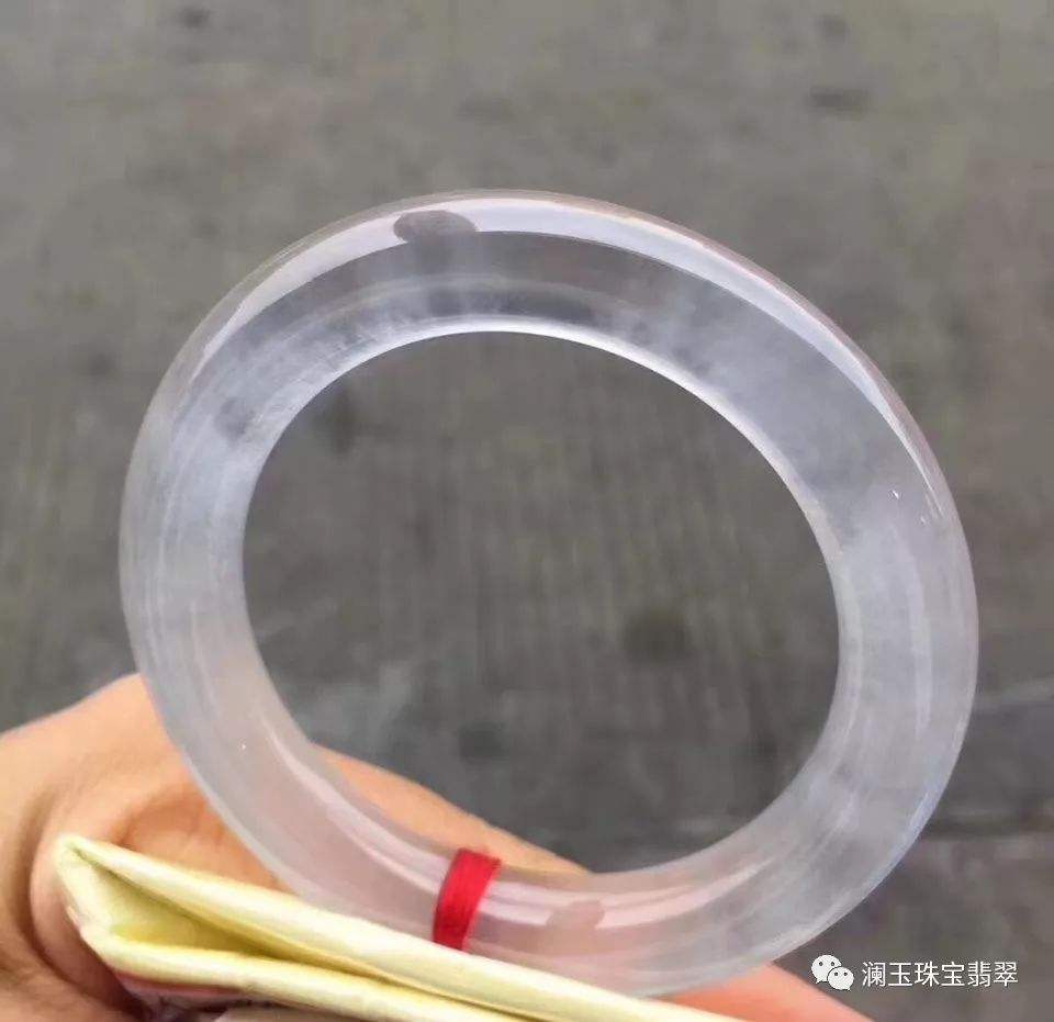 翡翠知识点了解翡翠的基本知识点-第1张图片-翡翠网 翡翠知识点了解翡翠的基本知识点-第1张图片-翡翠网