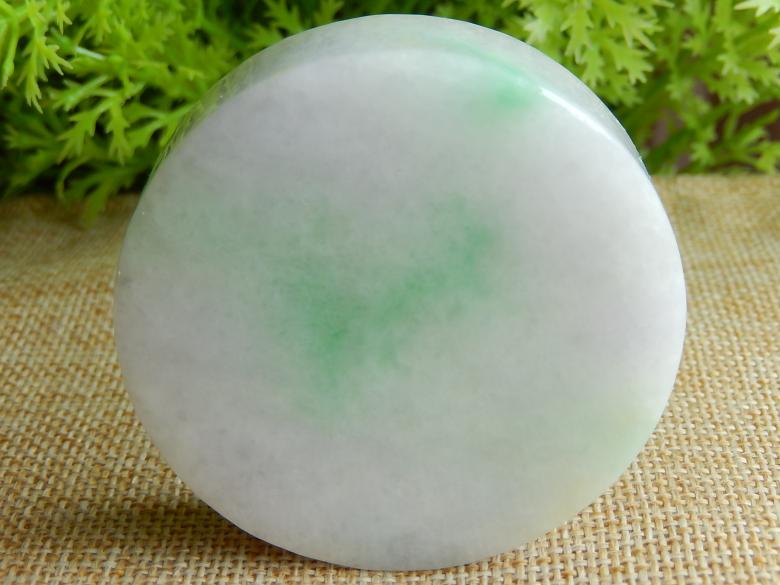 冰种翡翠原石鉴别图片,冰化翡翠原石-第1张图片-翡翠网 冰种翡翠原石鉴别图片,冰化翡翠原石-第1张图片-翡翠网