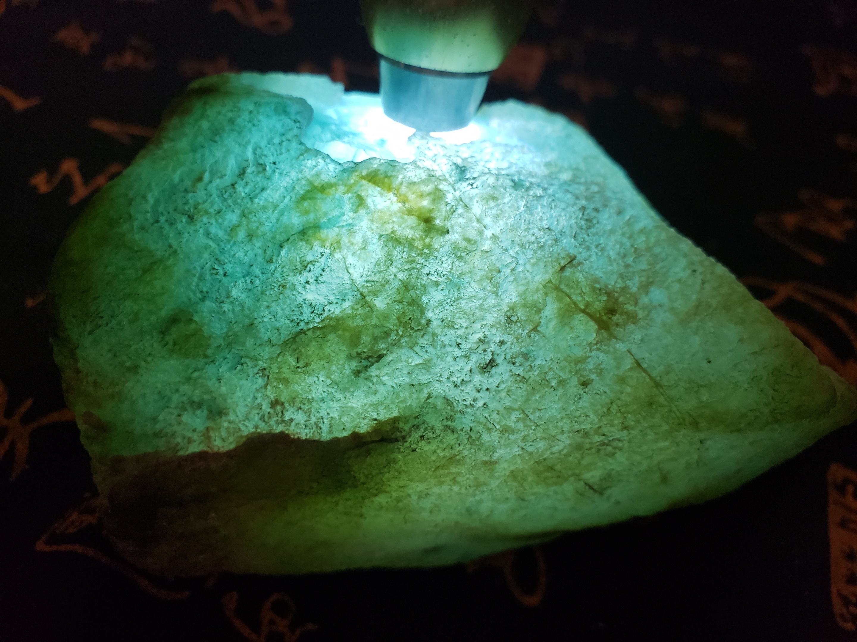 木那冰种翡翠价格老木那冰种翡翠原石-第2张图片-翡翠网 木那冰种翡翠价格老木那冰种翡翠原石-第2张图片-翡翠网