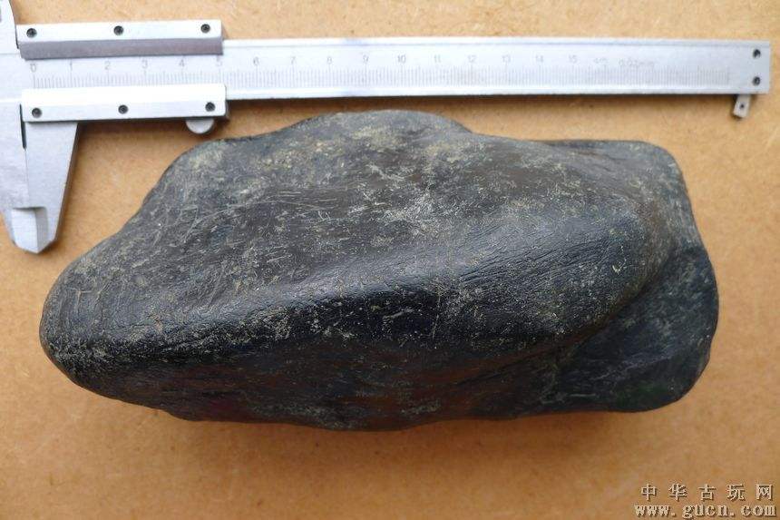 黑蜜蜡原石黑蜡壳翡翠原石-第1张图片-翡翠网 黑蜜蜡原石黑蜡壳翡翠原石-第1张图片-翡翠网