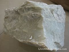 翡翠山料价格多少,翡翠山料价格-第2张图片-翡翠网 翡翠山料价格多少,翡翠山料价格-第2张图片-翡翠网