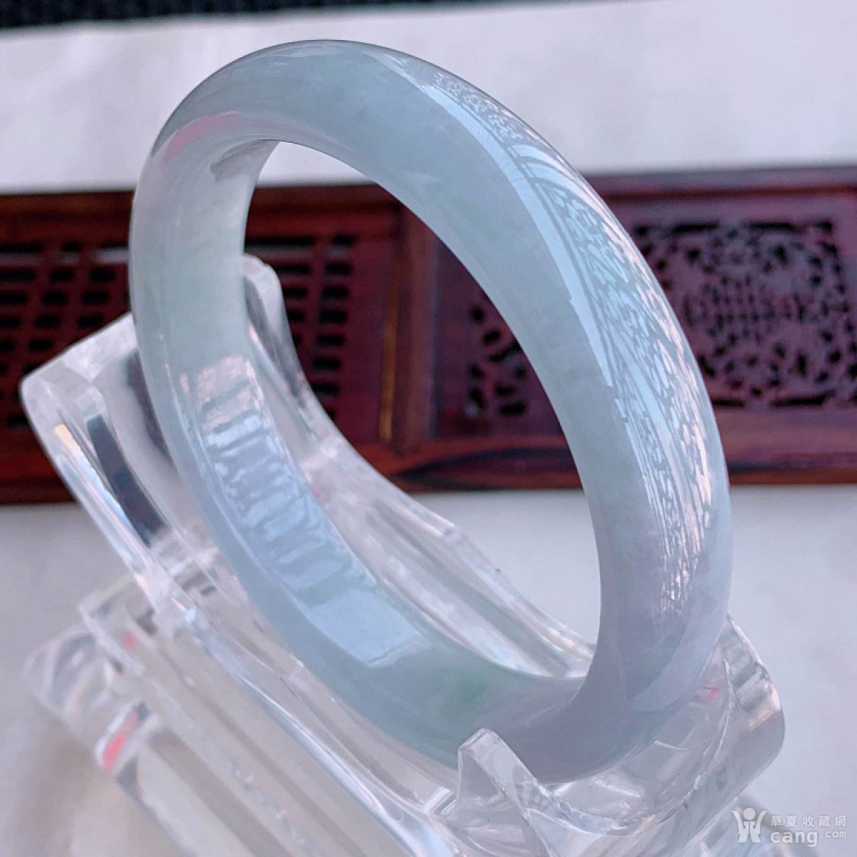 翡翠手镯蓝色是真的吗怎么辨别,翡翠手镯蓝色是真的吗-第2张图片-翡翠网