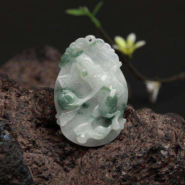 翡翠专业知识介绍,翡翠知识点类型-第2张图片-翡翠网