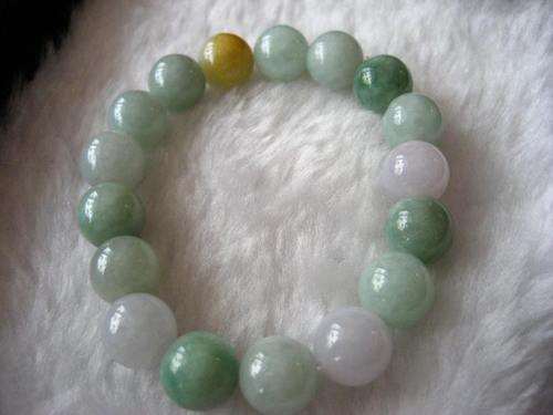 翡翠等级划分及价格图,翡翠等级划分及价格-第2张图片-翡翠网 翡翠等级划分及价格图,翡翠等级划分及价格-第2张图片-翡翠网