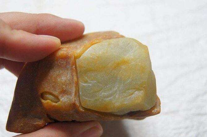 2016翡翠原石价格走势图2016翡翠原石价格-第1张图片-翡翠网 2016翡翠原石价格走势图2016翡翠原石价格-第1张图片-翡翠网