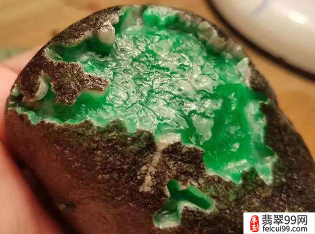 翡翠原石等级,翡翠原石等级划分-第1张图片-翡翠网 翡翠原石等级,翡翠原石等级划分-第1张图片-翡翠网