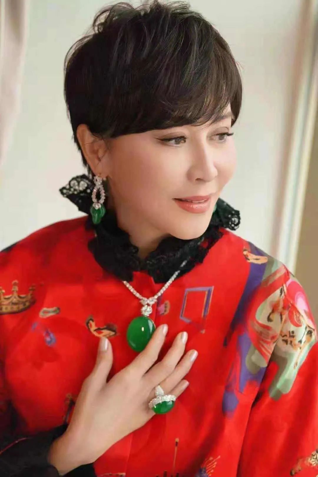 翡翠 春晚张靓颖春晚翡翠知识-第2张图片-翡翠网