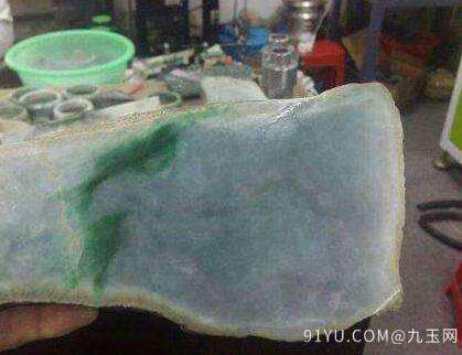 翡翠籽料原石翡翠籽料原石拍卖价格-第2张图片-翡翠网 翡翠籽料原石翡翠籽料原石拍卖价格-第2张图片-翡翠网