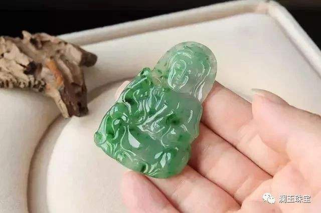 翡翠知识入门和价格有关吗,翡翠知识入门和价格-第1张图片-翡翠网 翡翠知识入门和价格有关吗,翡翠知识入门和价格-第1张图片-翡翠网