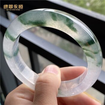 翡翠手镯颜色暗绿好不好,翡翠手镯颜色暗绿-第2张图片-翡翠网 翡翠手镯颜色暗绿好不好,翡翠手镯颜色暗绿-第2张图片-翡翠网