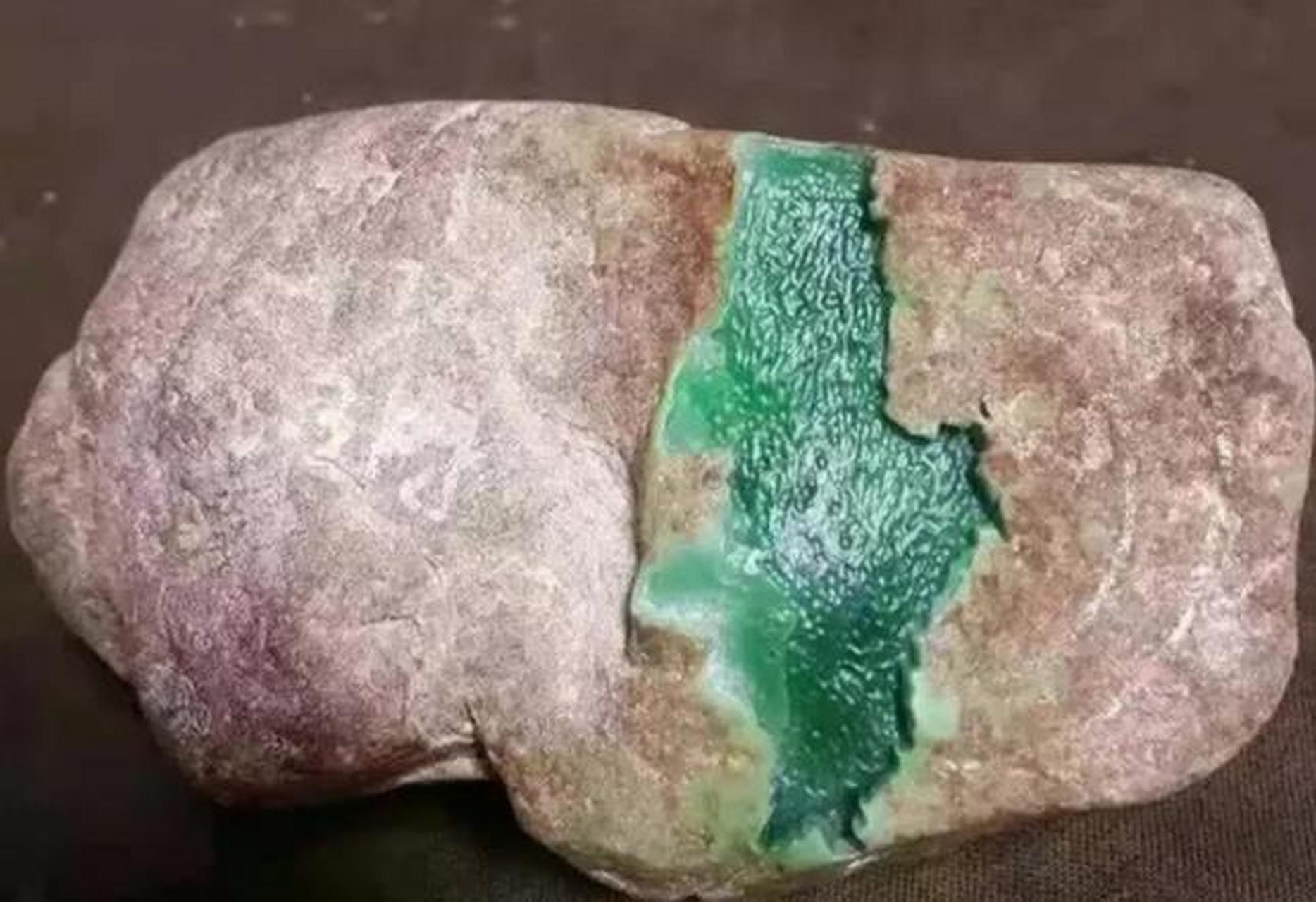 百度翡翠原石直播靠谱吗,百度直播翡翠原石直播权限-第2张图片-翡翠网 百度翡翠原石直播靠谱吗,百度直播翡翠原石直播权限-第2张图片-翡翠网