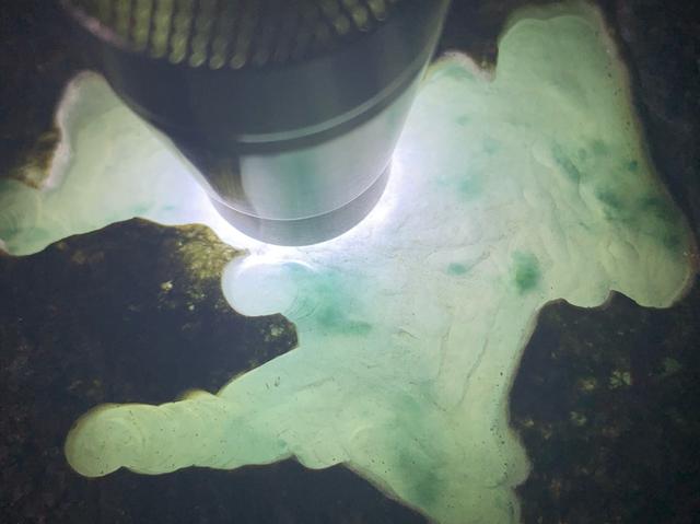 十堰人造翡翠原石市场十堰人造翡翠原石-第1张图片-翡翠网 十堰人造翡翠原石市场十堰人造翡翠原石-第1张图片-翡翠网