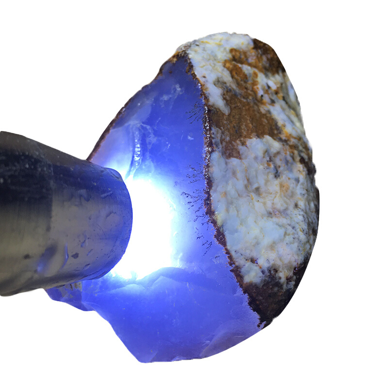 十堰人造翡翠原石市场十堰人造翡翠原石-第2张图片-翡翠网 十堰人造翡翠原石市场十堰人造翡翠原石-第2张图片-翡翠网