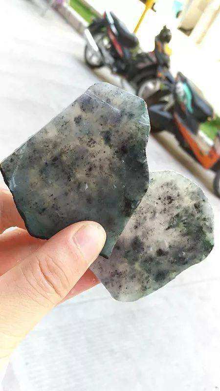 盘锦翡翠原石网购盘锦翡翠原石网购电话-第2张图片-翡翠网 盘锦翡翠原石网购盘锦翡翠原石网购电话-第2张图片-翡翠网