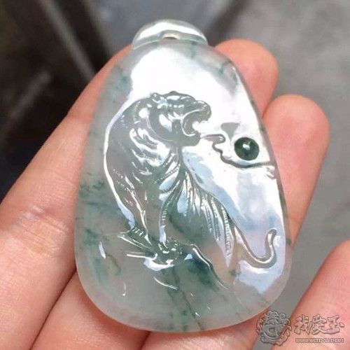 普及一下翡翠的知识买翡翠的基本知识-第2张图片-翡翠网 普及一下翡翠的知识买翡翠的基本知识-第2张图片-翡翠网