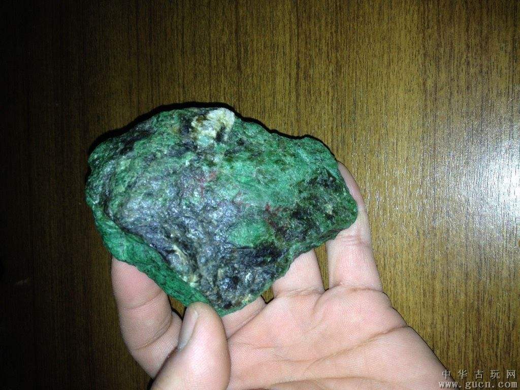 云南干青翡翠原石种类特征有哪些,云南干青翡翠原石种类特征有哪些图片-第2张图片-翡翠网 云南干青翡翠原石种类特征有哪些,云南干青翡翠原石种类特征有哪些图片-第2张图片-翡翠网