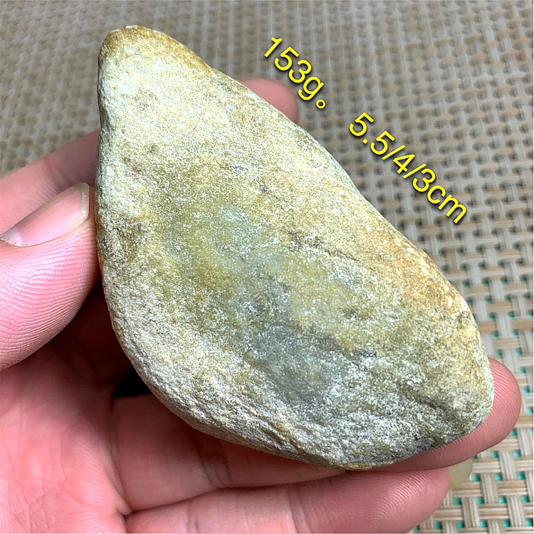 天然翡翠原石掉沙效果怎样,天然翡翠原石掉沙效果-第1张图片-翡翠网 天然翡翠原石掉沙效果怎样,天然翡翠原石掉沙效果-第1张图片-翡翠网