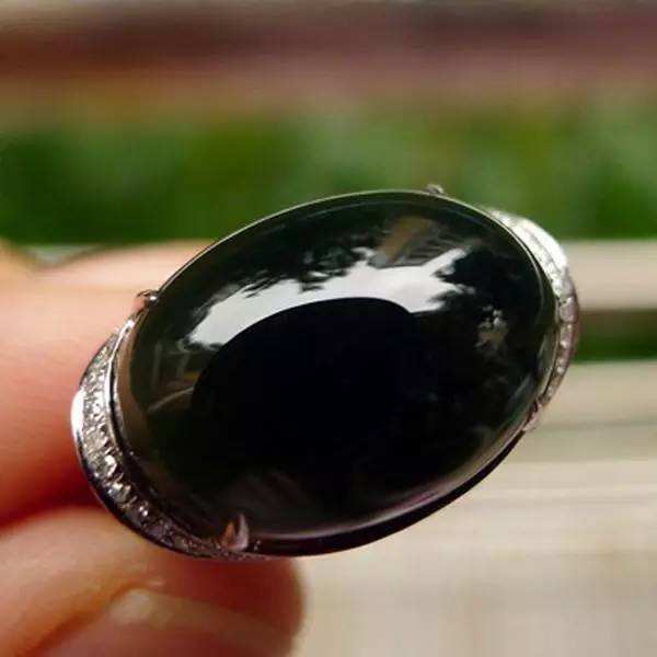 翡翠手镯 黑点,翡翠手镯黑色小点-第2张图片-翡翠网