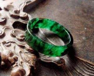 翡翠知识站点,翡翠的相关资料-第2张图片-翡翠网 翡翠知识站点,翡翠的相关资料-第2张图片-翡翠网