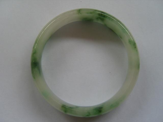 ab货翡翠手镯价格ab货翡翠价格-第2张图片-翡翠网 ab货翡翠手镯价格ab货翡翠价格-第2张图片-翡翠网