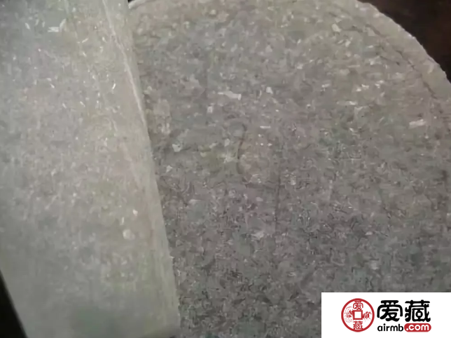 翡翠原石的结构,翡翠原石的结构均匀-第2张图片-翡翠网 翡翠原石的结构,翡翠原石的结构均匀-第2张图片-翡翠网