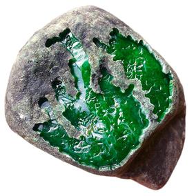 翡翠原石开了窗下一步怎么弄翡翠原石毛料如何开窗-第1张图片-翡翠网 翡翠原石开了窗下一步怎么弄翡翠原石毛料如何开窗-第1张图片-翡翠网