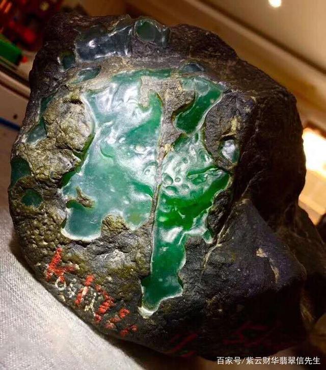 翡翠原石入门基础知识,翡翠原石入门级知识汇总-第2张图片-翡翠网 翡翠原石入门基础知识,翡翠原石入门级知识汇总-第2张图片-翡翠网