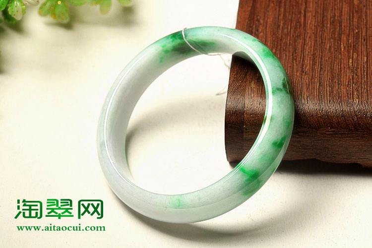 翡翠手镯知识的图解大全,翡翠手镯知识的图解-第1张图片-翡翠网