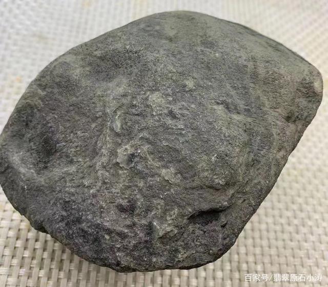 翡翠原石一般在哪里有,翡翠原石一般在哪里有买-第1张图片-翡翠网 翡翠原石一般在哪里有,翡翠原石一般在哪里有买-第1张图片-翡翠网