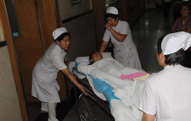 翡翠莫老埂原石特点,种老翡翠原石-第1张图片-翡翠网 翡翠莫老埂原石特点,种老翡翠原石-第1张图片-翡翠网