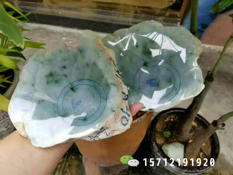 现在市场上的翡翠原石原石翡翠的市场-第1张图片-翡翠网 现在市场上的翡翠原石原石翡翠的市场-第1张图片-翡翠网