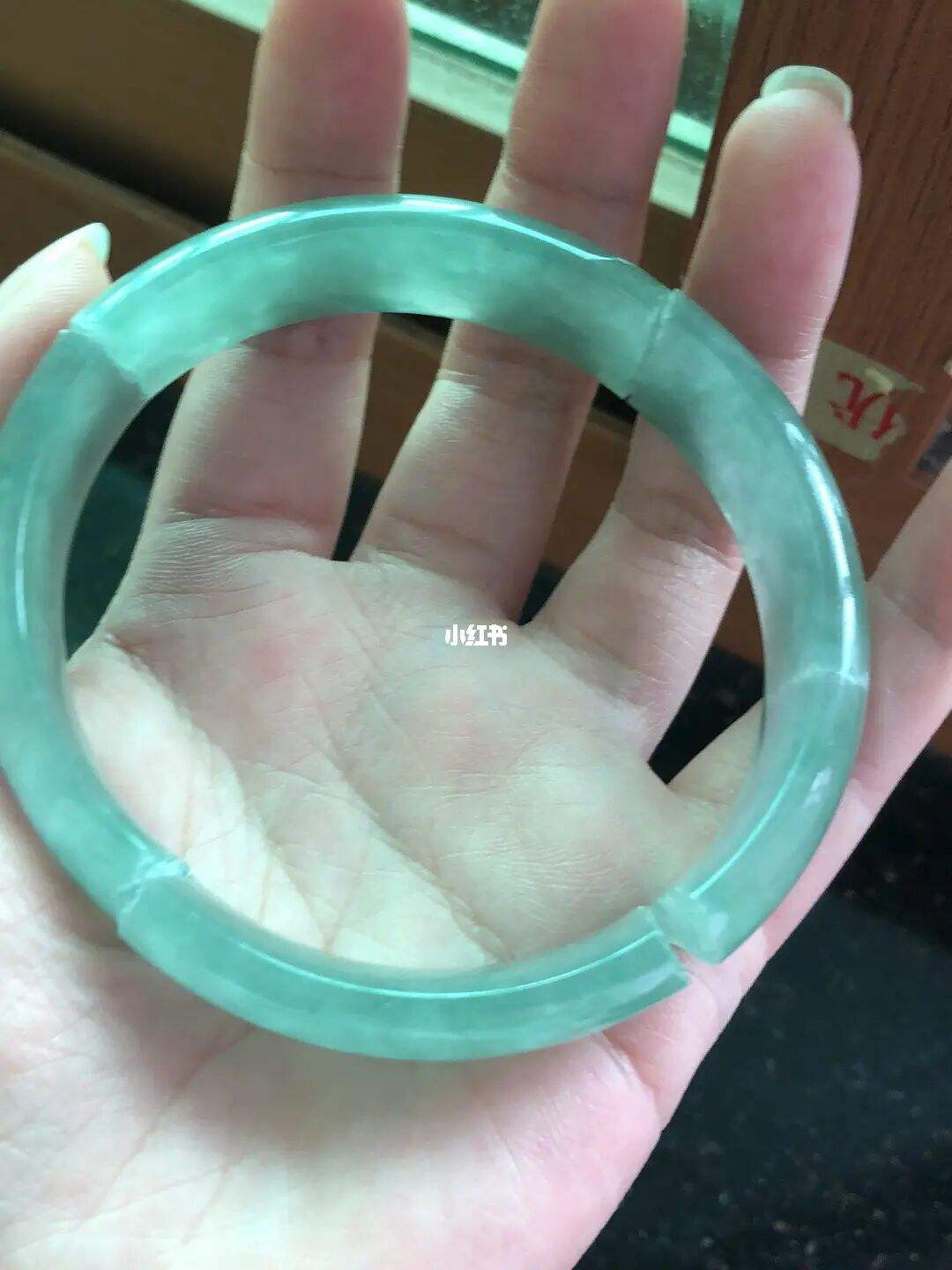 伤情鉴定翡翠知识,翡翠手镯鉴定书可靠吗-第2张图片-翡翠网