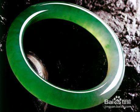 翡翠真假的知识翡翠的真假怎么识别-第2张图片-翡翠网 翡翠真假的知识翡翠的真假怎么识别-第2张图片-翡翠网