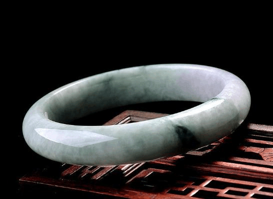 800块钱的翡翠手镯80万左右翡翠手镯-第1张图片-翡翠网 800块钱的翡翠手镯80万左右翡翠手镯-第1张图片-翡翠网