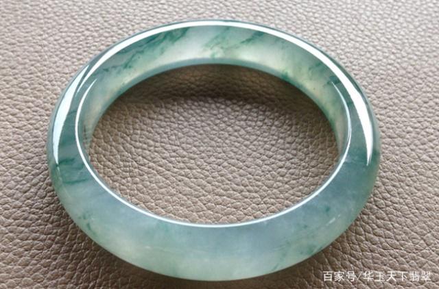 800块钱的翡翠手镯80万左右翡翠手镯-第2张图片-翡翠网 800块钱的翡翠手镯80万左右翡翠手镯-第2张图片-翡翠网