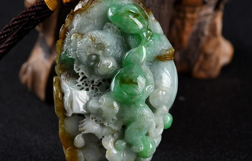 翡翠原石的形成过程图片,翡翠原石的形成-第2张图片-翡翠网 翡翠原石的形成过程图片,翡翠原石的形成-第2张图片-翡翠网