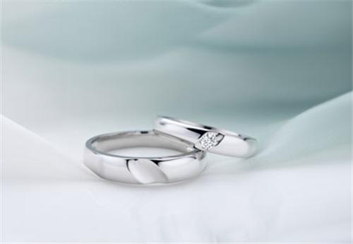 钻石戒指可以卖钱吗,想把钻石戒指卖了,怎么卖-第1张图片-翡翠网