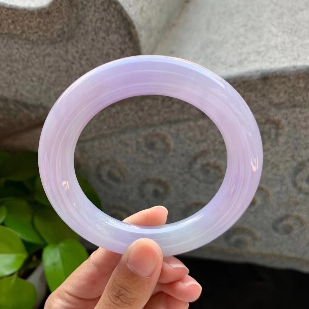 紫罗兰满紫手镯市场价多少钱,满紫翡翠手镯值多少钱-第1张图片-翡翠网 紫罗兰满紫手镯市场价多少钱,满紫翡翠手镯值多少钱-第1张图片-翡翠网