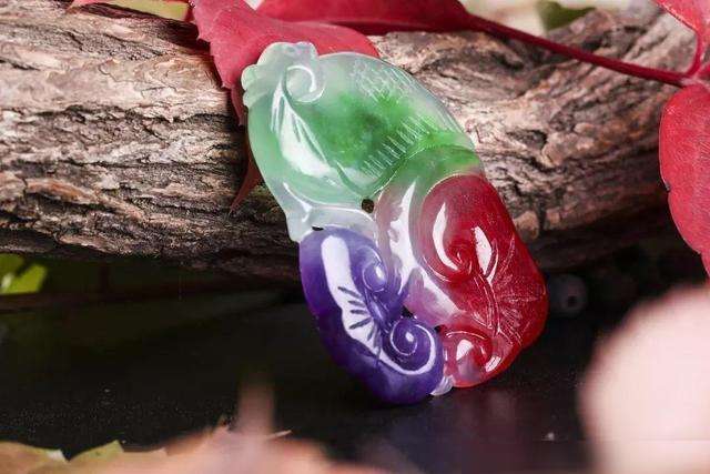 翡翠有几种颜色的图片翡翠的颜色一共几种颜色-第1张图片-翡翠网 翡翠有几种颜色的图片翡翠的颜色一共几种颜色-第1张图片-翡翠网