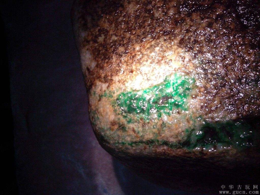 最值钱的帝王绿翡翠原石图片,极品帝王绿翡翠原石图片-第2张图片-翡翠网