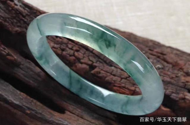 翡翠手镯如何测密度,翡翠手镯测密度的方法-第1张图片-翡翠网 翡翠手镯如何测密度,翡翠手镯测密度的方法-第1张图片-翡翠网