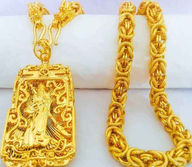 黄金首饰卖出去亏多少黄金首饰卖掉合算吗-第2张图片-翡翠网 黄金首饰卖出去亏多少黄金首饰卖掉合算吗-第2张图片-翡翠网